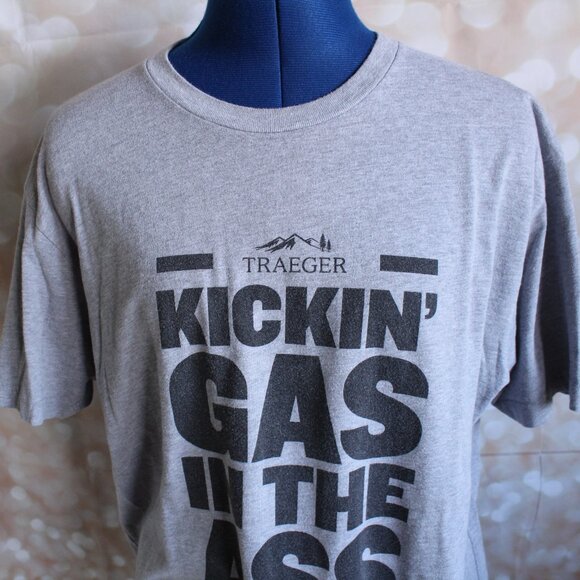 Traeger Men's L Gray Kickin Gas In The Ass Short Sleeve T-Shirt (Retired) - Picture 3 of 8
